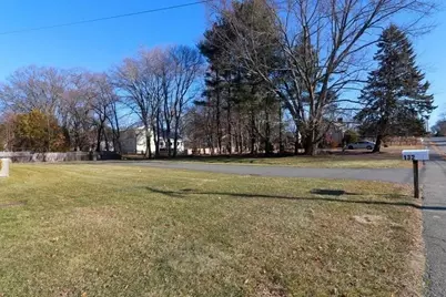 132 Howe St #B, Natick, MA 01760 - Photo 32