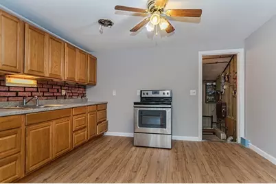 35 Bernadette St, Fitchburg, MA 01420 - Photo 8