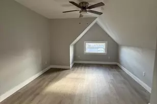 72 Belmont St, Fall River, MA 02720 - Photo 4