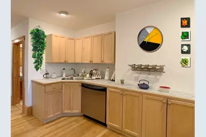 148 Berkshire St #4, Cambridge, MA 02141 - Photo 8