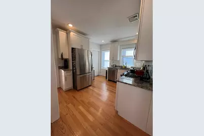 474 Albemarle Rd #2, Newton, MA 02460 - Photo 4