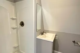 6 Monroe St, Salem, MA 01970 - Photo 4