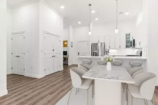 320 Middlesex Ave, Medford, MA 02155 - Photo 4