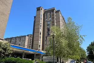 33 Pond Ave, Brookline, MA 02445 - Photo 1