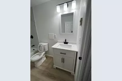 31 Vine St #34, Weymouth, MA 02188 - Photo 6