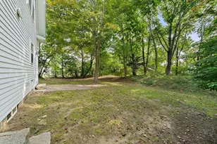 285 Elm St, Pembroke, MA 02359 - Photo 28