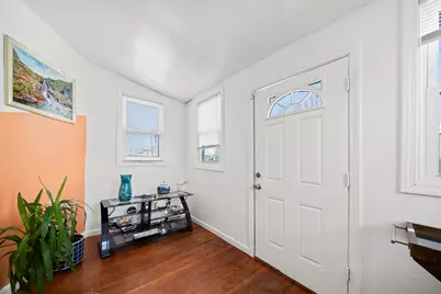 55 Malden St, Springfield, MA 01108 - Photo 4