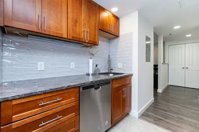 8-12 Museum Way #312, Cambridge, MA 02141 - Photo 4