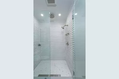 18 Wolcott Ave, Andover, MA 01810 - Photo 28