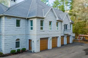 219 Chase Rd, Dartmouth, MA 02747 - Photo 36