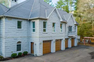 219 Chase Rd, Dartmouth, MA 02747 - Photo 36