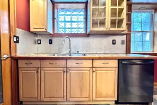 53 Circuit Rd, Dedham, MA 02026 - Photo 18