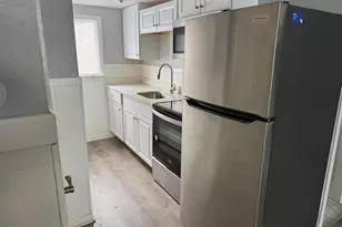 34 Irving St, Worcester, MA 01609 - Photo 1