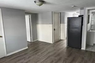 34 Irving St, Worcester, MA 01609 - Photo 2