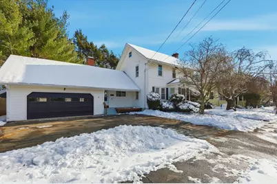 48 Pleasant St, Westfield, MA 01085 - Photo 2