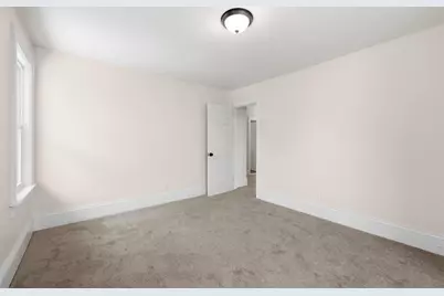 48 Pleasant St, Westfield, MA 01085 - Photo 28