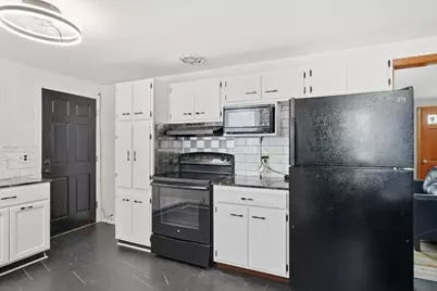 135 Bulat Dr, Springfield, MA 01129 - Photo 8