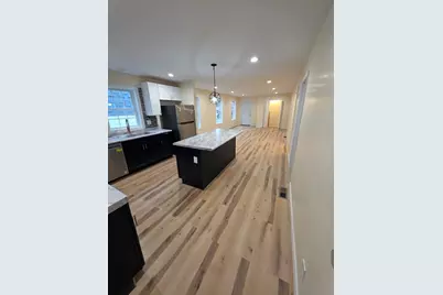 871 Worthington St. #871, Springfield, MA 01105 - Photo 2