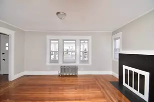 34 Castle St, Springfield, MA 01118 - Photo 4