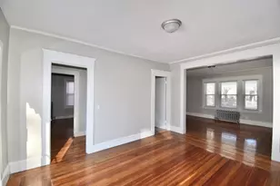 34 Castle St, Springfield, MA 01118 - Photo 8