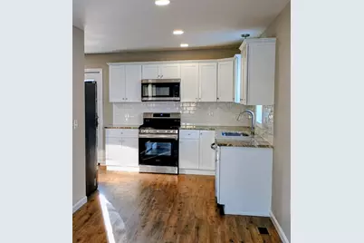 130 Dickinson #130, Springfield, MA 01108 - Photo 4