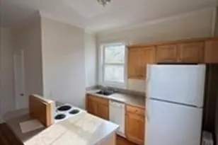 14 Church Ave, Woburn, MA 01801 - Photo 4