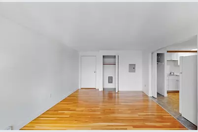 175 W. Wyoming Ave. #42, Melrose, MA 02176 - Photo 4