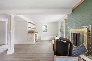 28 Hilltop Dr, Warwick, RI 02818 - Photo 18