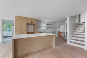 28 Hilltop Dr, Warwick, RI 02818 - Photo 6
