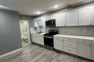 10 Essex St, Brockton, MA 02301 - Photo 2