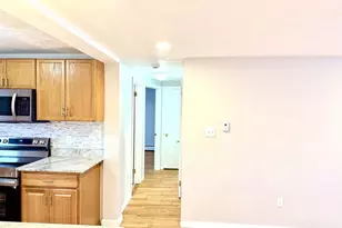 37 Plateau Cir, West Springfield, MA 01089 - Photo 10