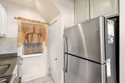 7 Sidney Ave, Lynn, MA 01902 - Photo 6