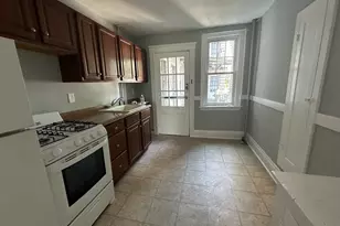 12 Brooks Park, Medford, MA 02155 - Photo 2