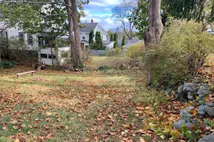 18 Guernsey St, Marblehead, MA 01945 - Photo 20