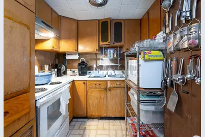 525 Chelmsford St, Lowell, MA 01851 - Photo 8