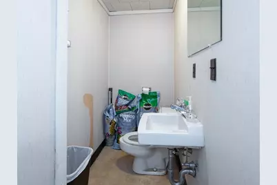 525 Chelmsford St, Lowell, MA 01851 - Photo 10