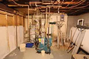 60 Aetna, Somerset, MA 02726 - Photo 24