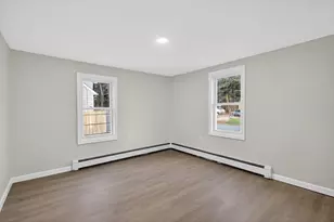 21 Evergreen St, Dartmouth, MA 02747 - Photo 10