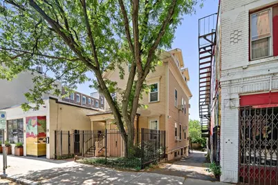 930 Massachusetts, Cambridge, MA 02139 - Photo 2