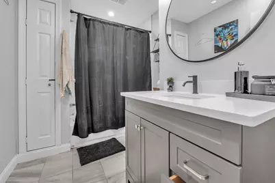 25 N Woodford Street, Worcester, MA 01604 - Photo 26