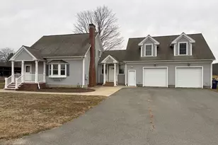 10 Depot Rd, Leverett, MA 01054 - Photo 1