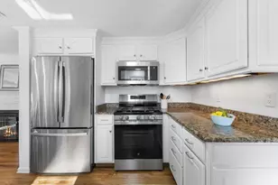 51 Himoor Cir, Randolph, MA 02368 - Photo 14