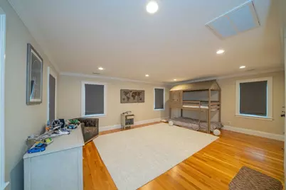 642 Centre St, Newton, MA 02458 - Photo 32