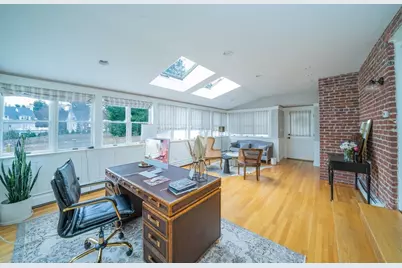 642 Centre St, Newton, MA 02458 - Photo 20