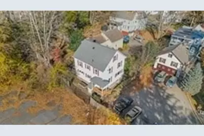 21 Edwards St, Southbridge, MA 01550 - Photo 34