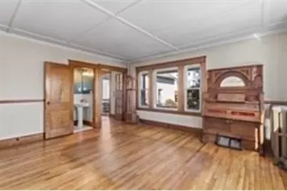 21 Edwards St, Southbridge, MA 01550 - Photo 16