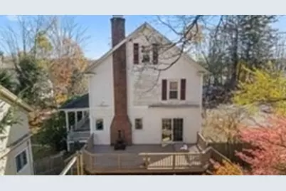 21 Edwards St, Southbridge, MA 01550 - Photo 32