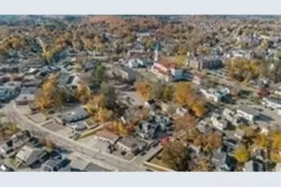 21 Edwards St, Southbridge, MA 01550 - Photo 36