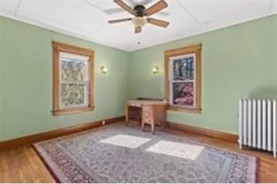 21 Edwards St, Southbridge, MA 01550 - Photo 24