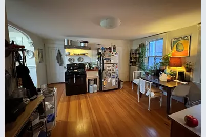 33 Beacon St, Somerville, MA 02143 - Photo 4